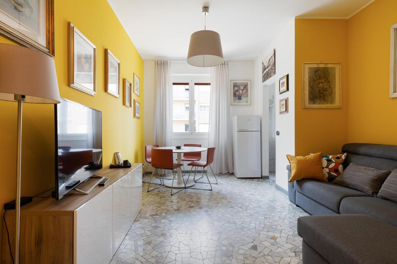 Apartment With Balcony - 50 M Far From M1 Pasteur ミラノ エクステリア 写真