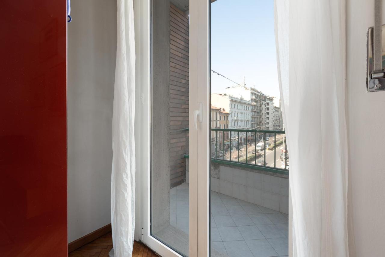 Apartment With Balcony - 50 M Far From M1 Pasteur ミラノ エクステリア 写真