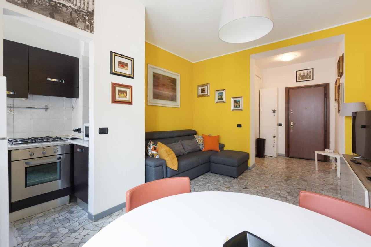 Apartment With Balcony - 50 M Far From M1 Pasteur ミラノ エクステリア 写真